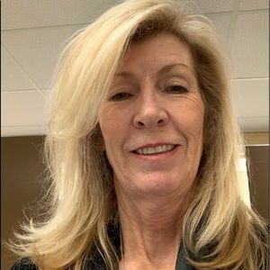 Meet your Posher, Holly